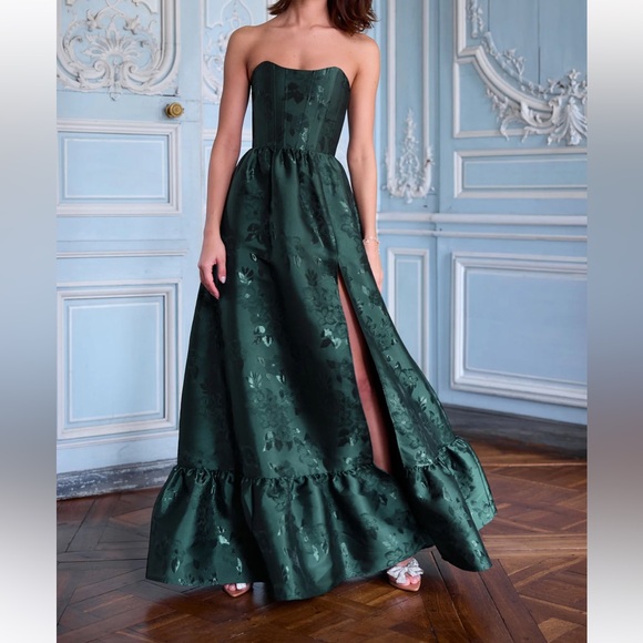 Size 2 V Chapman The Charlotte Dress in Emerald Baroque Floral
